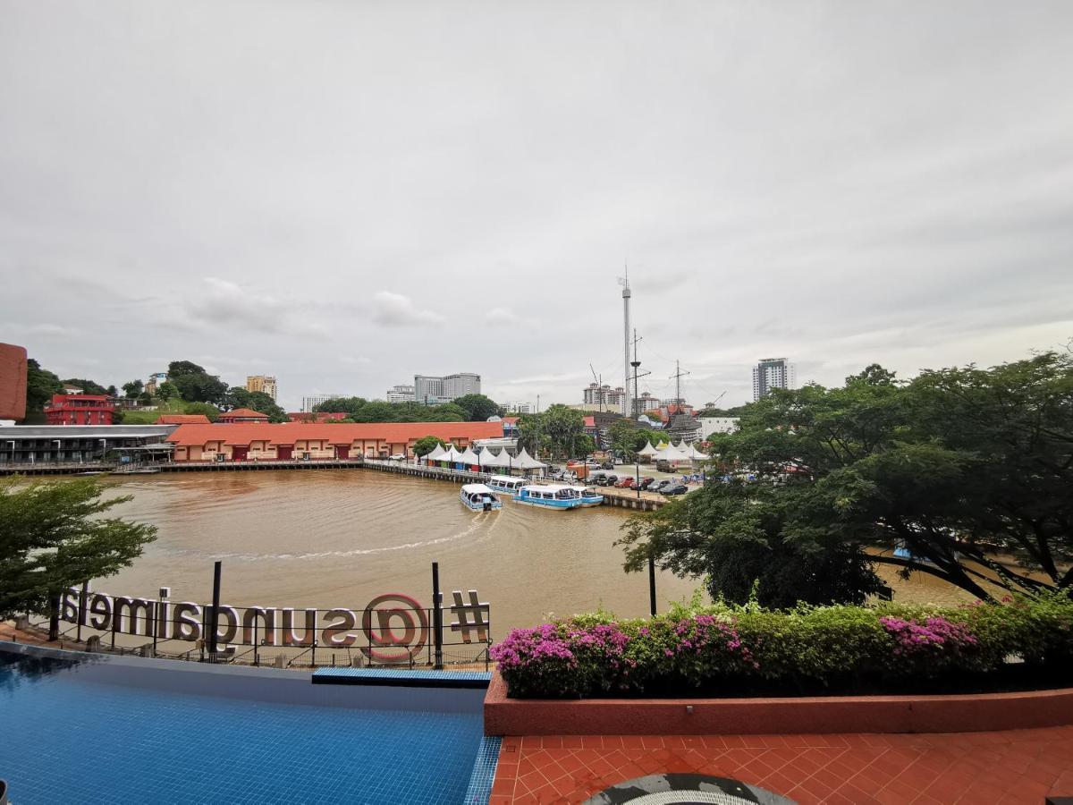 Casa Del Rio Residences Malacca Buitenkant foto